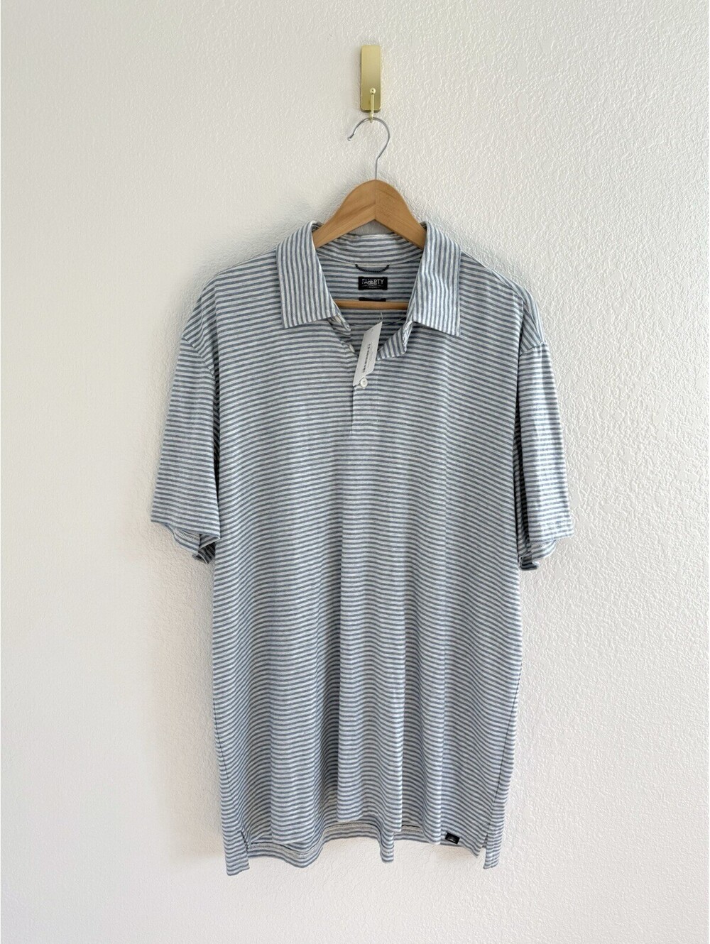 NWT Faherty Polo Shirt Men’s 2XL Blue Stripe Movement Stretch Golf Casual Soft